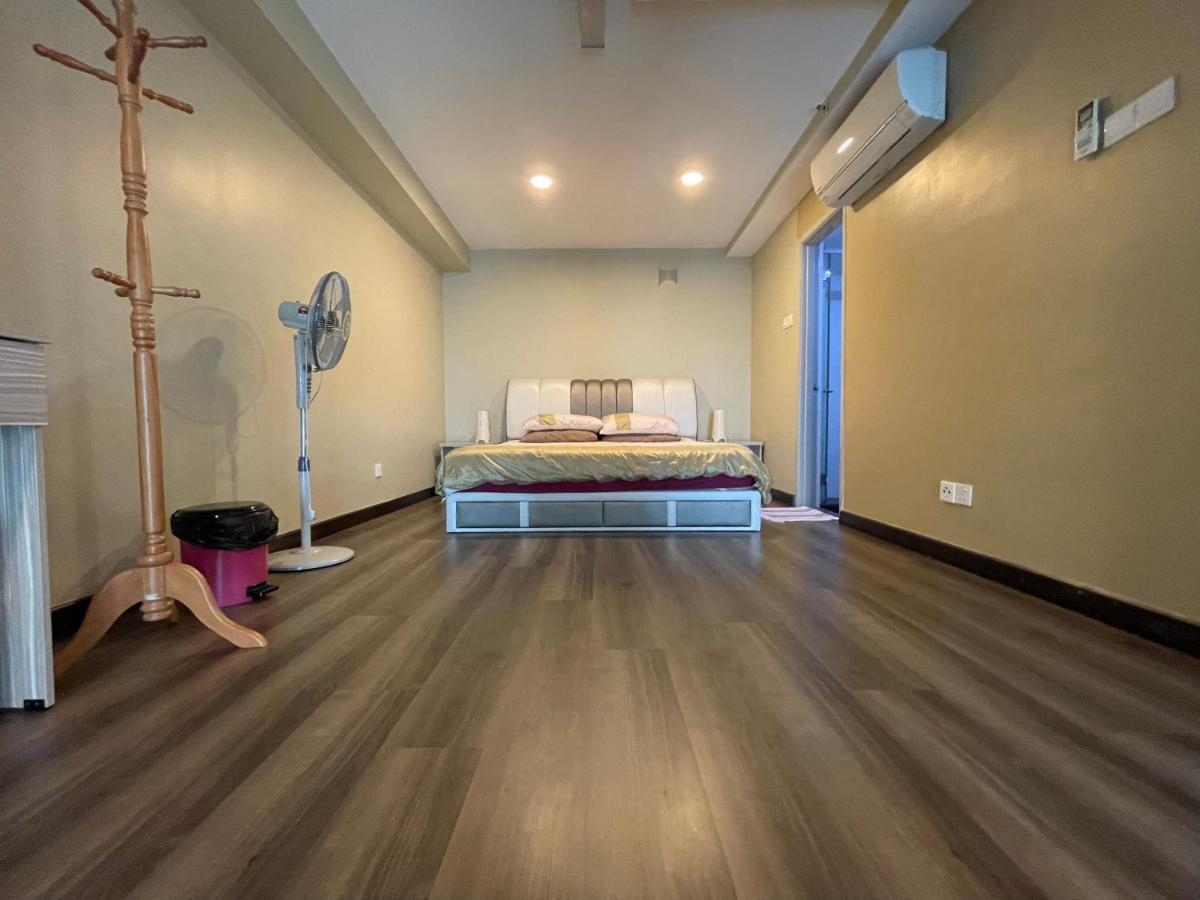 Premier Suite At Maritime George Town Exteriér fotografie